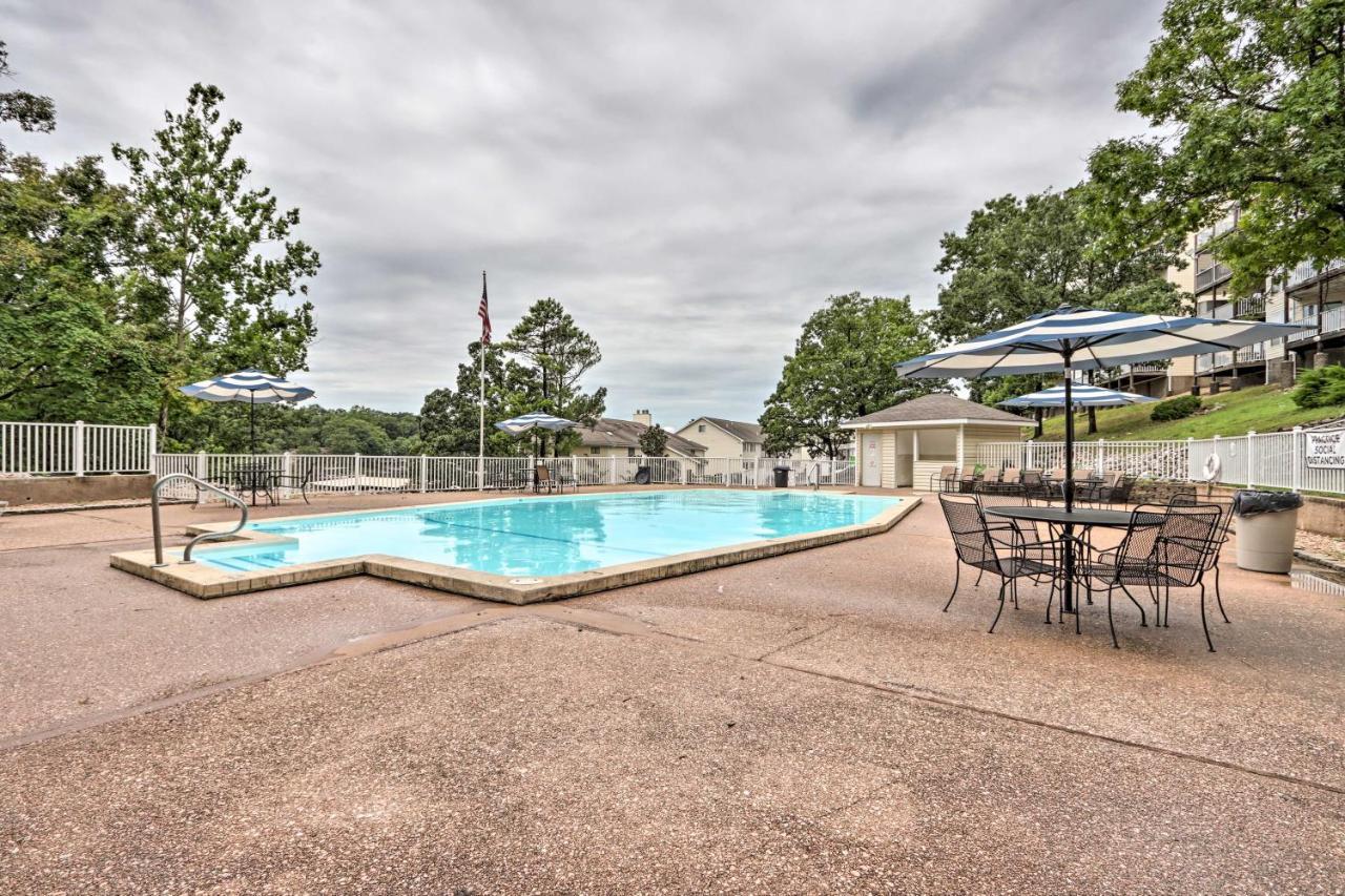 Lake Of The Ozarks Home With Balcony And Grill! شاطئ أوسيدج المظهر الخارجي الصورة